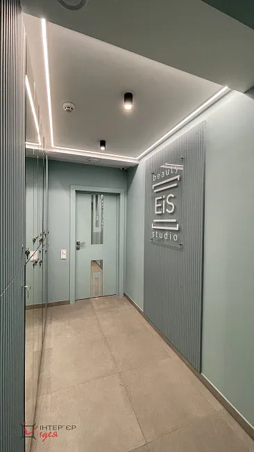 Салон краси &quot;EIS&quot; площею 60 м²
