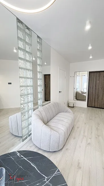 Стильна сучасна квартира площею 41 м²