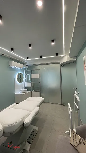Салон краси &quot;EIS&quot; площею 60 м²