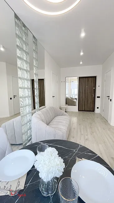 Стильна сучасна квартира площею 41 м²